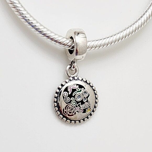 Pandora Day of the Dead Skull Dangle Charm - Picture 1 of 6